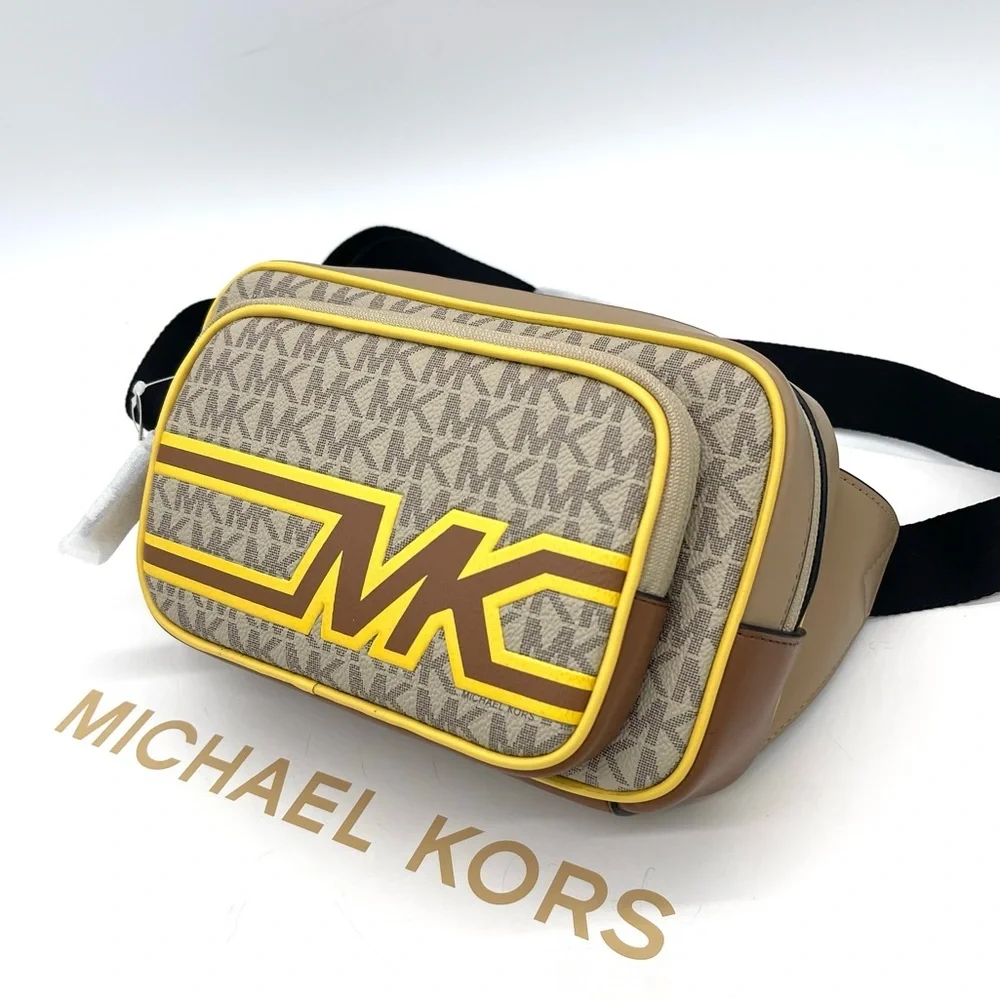 Michael Kors Cooper Double Zip Signature Belt Bag - Picture 3 of 11